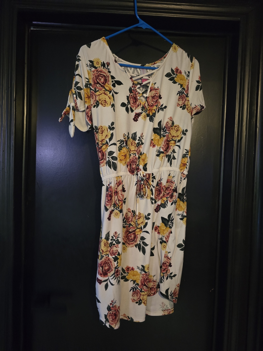 No Boundaries White Floral Tie-Front Short Sleeve Dress